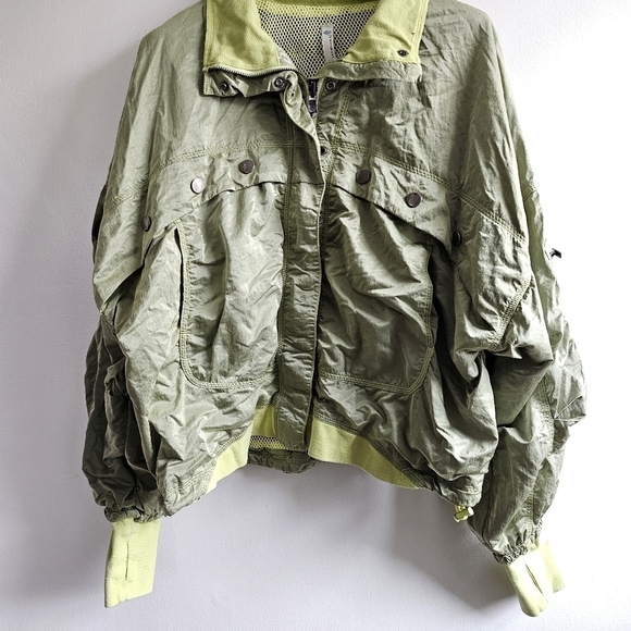 New Free People FP Movement Opal Green Mist Workout Windbreaker Jacket Medium - Picture 9 of 15